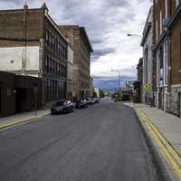Streets, buildings, and cars in downtown Helena
