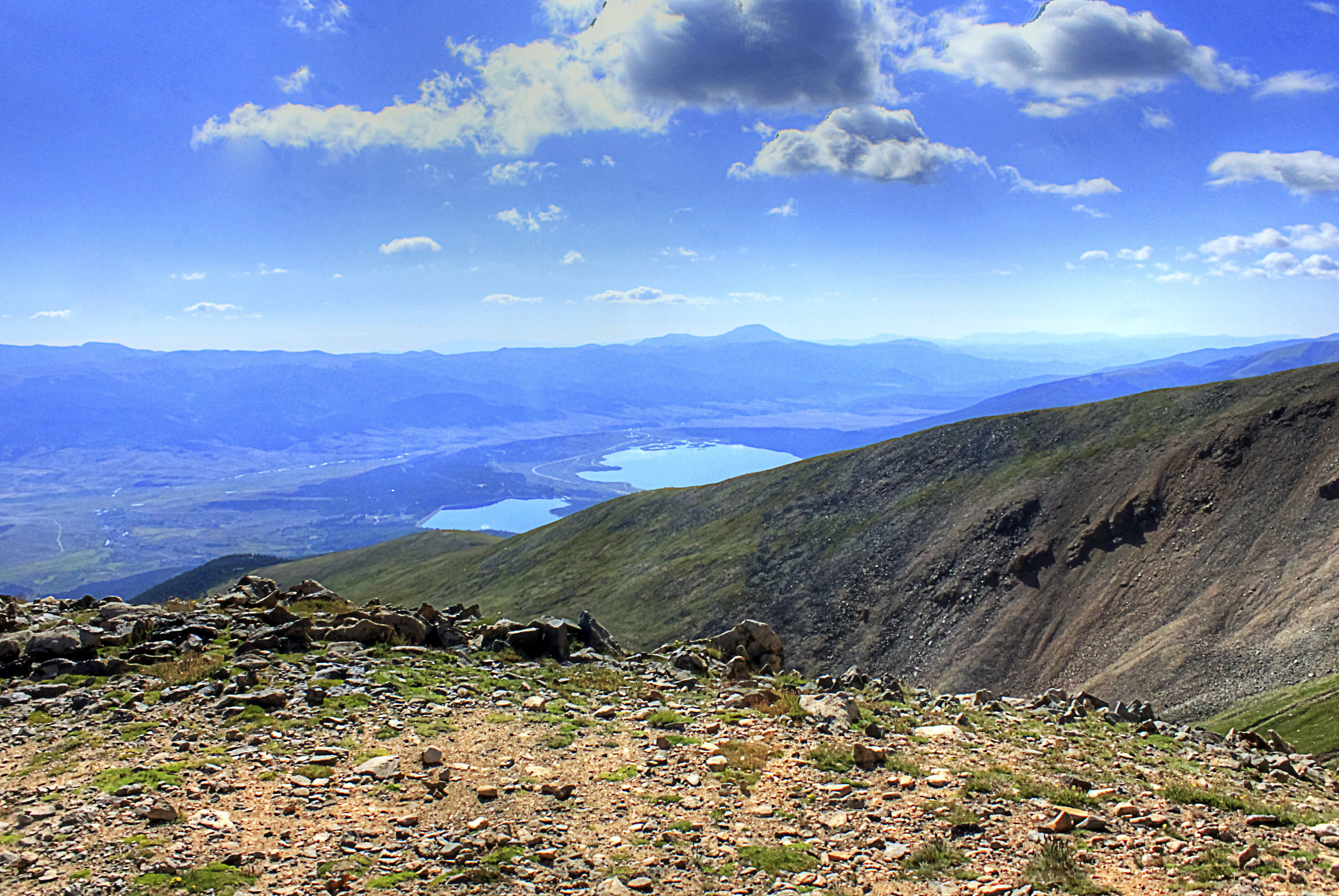 Looking into the Valley at Mount Elbert, Colorado image - Free stock ...