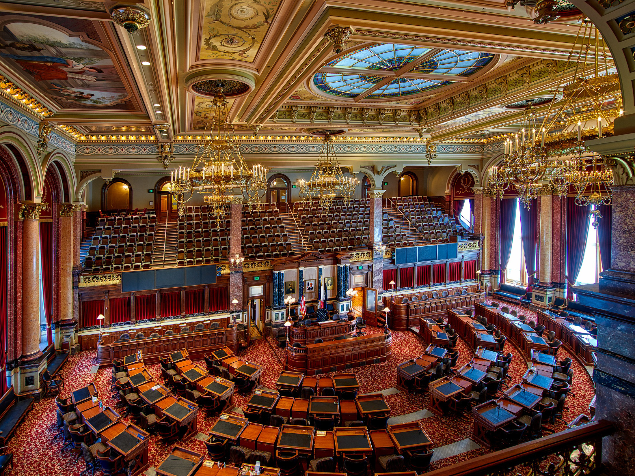 Inside the capital congress building in Des Moines, Iowa image Free